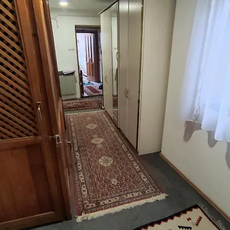 Curovac View 招待所